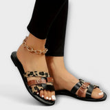 Jenevra - Sandále s krížovými remienkami s leopardím vzorom